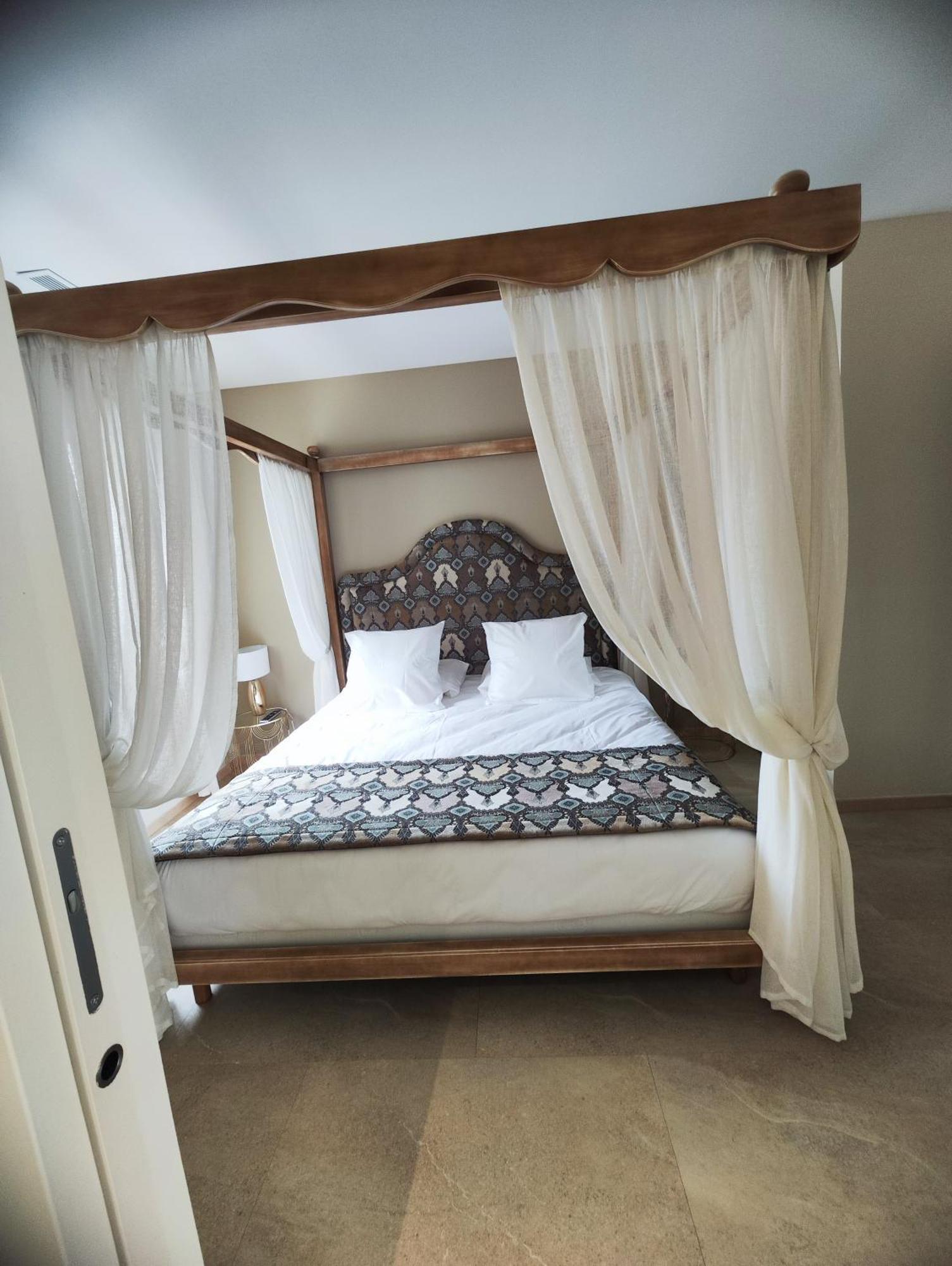 Logis Hotel Restaurant La Vraine Gironcourt-sur-Vraine エクステリア 写真