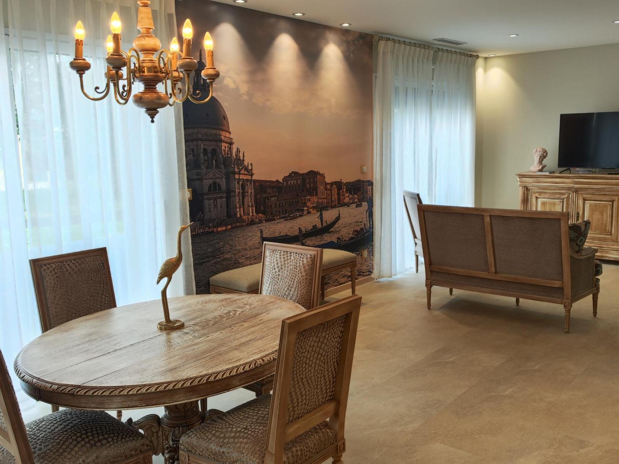 Logis Hotel Restaurant La Vraine Gironcourt-sur-Vraine エクステリア 写真